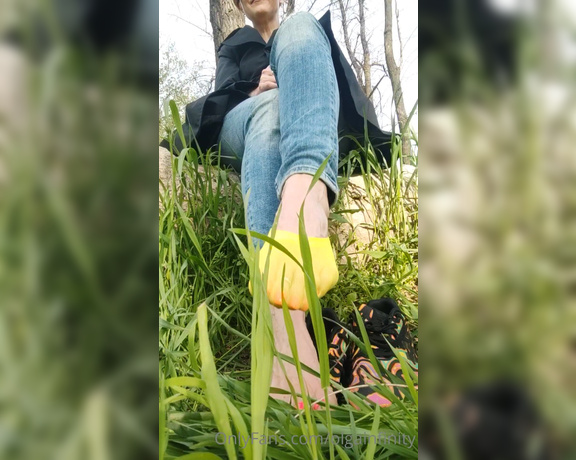 Olga Infinity aka Olgainfinity OnlyFans - Yellow dirty smelly nylon socks in the park)) 1