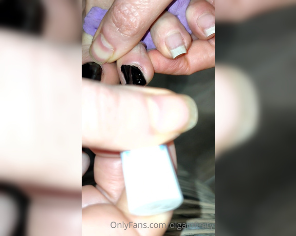 Olga Infinity aka Olgainfinity OnlyFans - How i paint my toenails