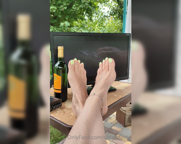 Olga Infinity aka Olgainfinity OnlyFans - The dialogue about foot massage can be listened to endlessly