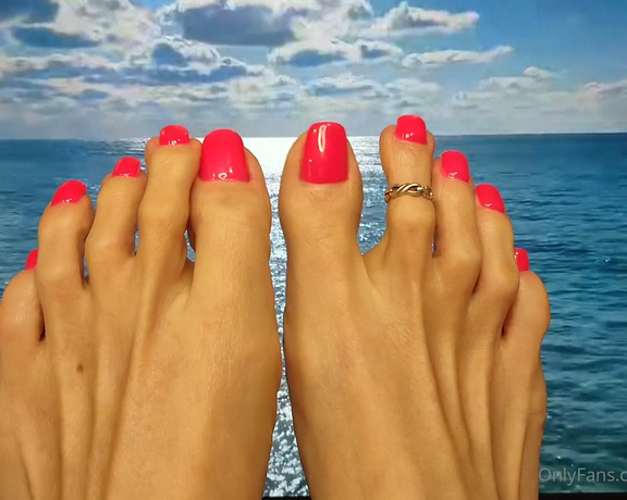 Olga Infinity aka Olgainfinity OnlyFans - When l really want to go to the sea with a new pedicure