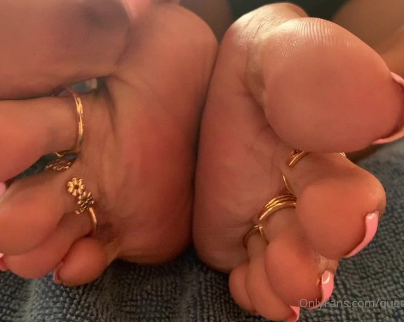 Queen Yessenia aka Queenyesseniasfeet OnlyFans - Spreading Toes Close Up” Wait until you see the footjob I gave him after this! I’ll be uploading