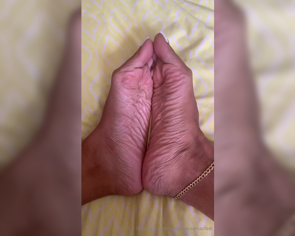 Queen Yessenia aka Queenyesseniasfeet OnlyFans - My Pillowy Soles” Happy Sunday! Would you like to rest your face in here