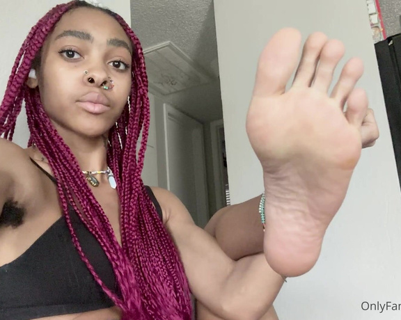 Zafeet aka Zafeetllc OnlyFans - Sexy soles… sexy hairy armpits and a sexy face