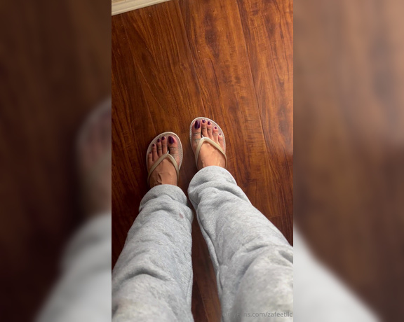 Zafeet aka Zafeetllc OnlyFans - Veiny & dirty inside & outside feet