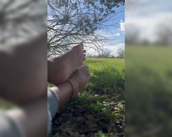 Zafeet aka Zafeetllc OnlyFans - Naturally beautiful nature toes