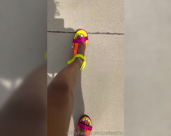 Zafeet aka Zafeetllc OnlyFans - Park feet Take a longggg walk with me  1