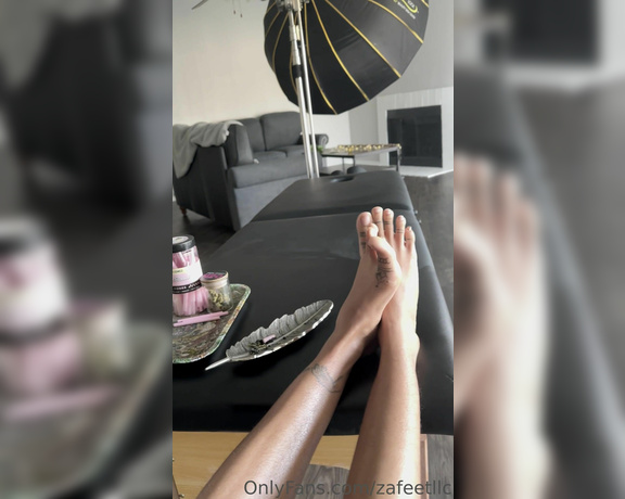 Zafeet aka Zafeetllc OnlyFans - My long beautiful toes