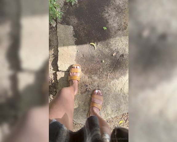 Zafeet aka Zafeetllc OnlyFans - Pretty park feet