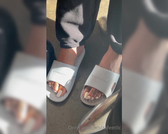 Zafeet aka Zafeetllc OnlyFans - Public footsie with @dallasfootmodelsent 1