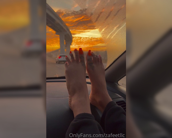 Zafeet aka Zafeetllc OnlyFans - To ease your mind tonight