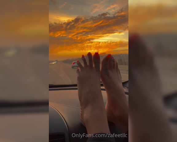 Zafeet aka Zafeetllc OnlyFans - To ease your mind tonight