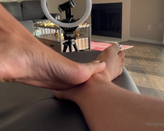 Zafeet aka Zafeetllc OnlyFans - Long toes or wrinkled soles