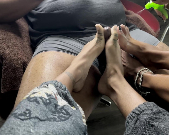 Zafeet aka Zafeetllc OnlyFans - My pov My home girl & I made daddy bust so hard