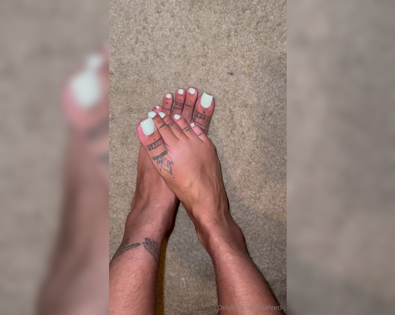 Zafeet aka Zafeetllc OnlyFans - After a long night feet aftermath