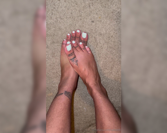 Zafeet aka Zafeetllc OnlyFans - After a long night feet aftermath