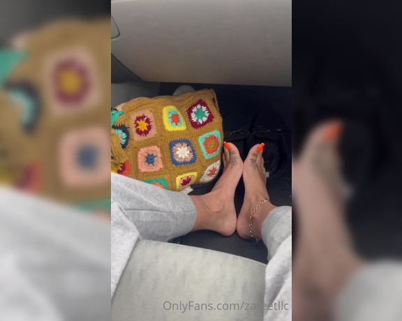 Zafeet aka Zafeetllc OnlyFans - Car wiggles