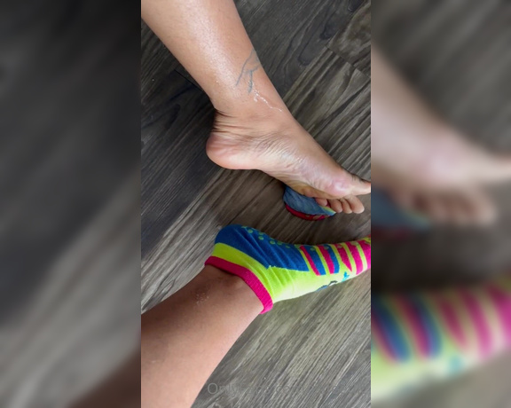 Zafeet aka Zafeetllc OnlyFans - Sock removal & Spit