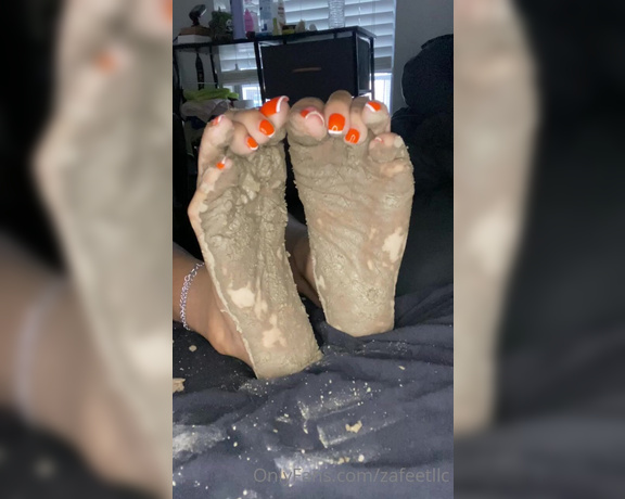 Zafeet aka Zafeetllc OnlyFans - Rude gal joi with Dirty soles