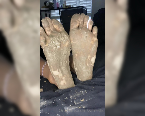 Zafeet aka Zafeetllc OnlyFans - Rude gal joi with Dirty soles