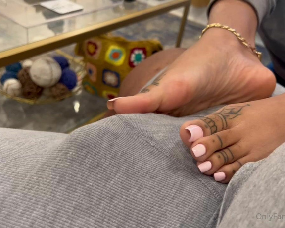 Zafeet aka Zafeetllc OnlyFans - @dallasfootmodelsent can’t resist he wants them in the house and in the car 1