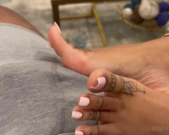 Zafeet aka Zafeetllc OnlyFans - @dallasfootmodelsent can’t resist he wants them in the house and in the car 1