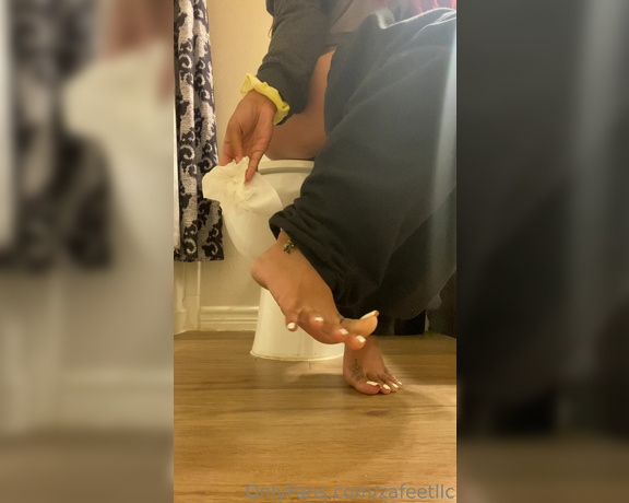 Zafeet aka Zafeetllc OnlyFans - Floor POV