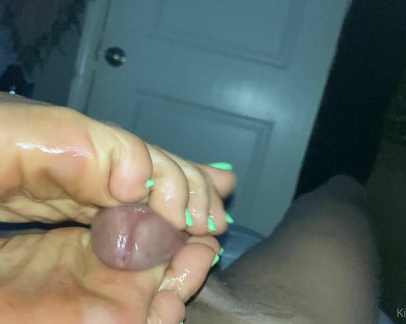 AtlFootjobQueen aka Kilocakesole OnlyFans Video 329