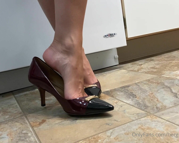 HerGoodTimeInHeels aka Hergoodtimeinheels OnlyFans Video 91