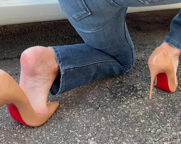 HerGoodTimeInHeels aka Hergoodtimeinheels OnlyFans Video 824