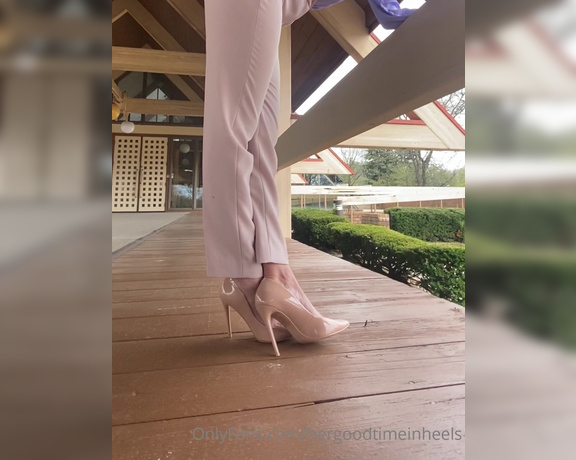 HerGoodTimeInHeels aka Hergoodtimeinheels OnlyFans Video 429