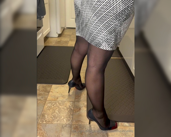 HerGoodTimeInHeels aka Hergoodtimeinheels OnlyFans Video 566