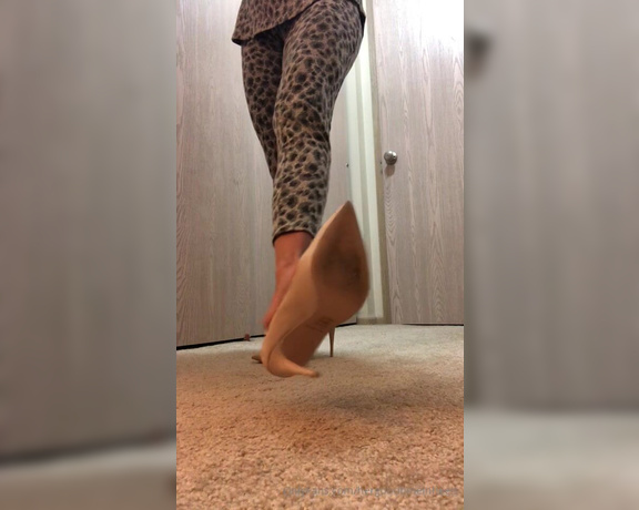 HerGoodTimeInHeels aka Hergoodtimeinheels OnlyFans Video 283