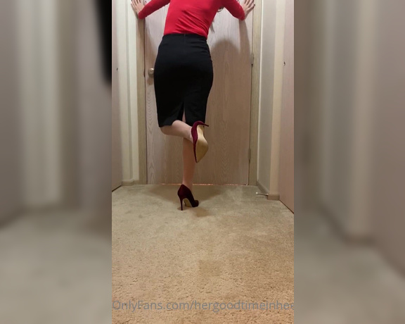 HerGoodTimeInHeels aka Hergoodtimeinheels OnlyFans Video 555