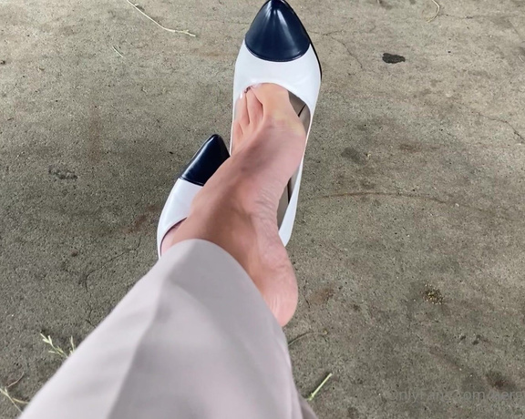 HerGoodTimeInHeels aka Hergoodtimeinheels OnlyFans Video 977