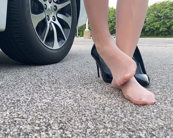 HerGoodTimeInHeels aka Hergoodtimeinheels OnlyFans Video 79