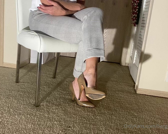 HerGoodTimeInHeels aka Hergoodtimeinheels OnlyFans Video 250