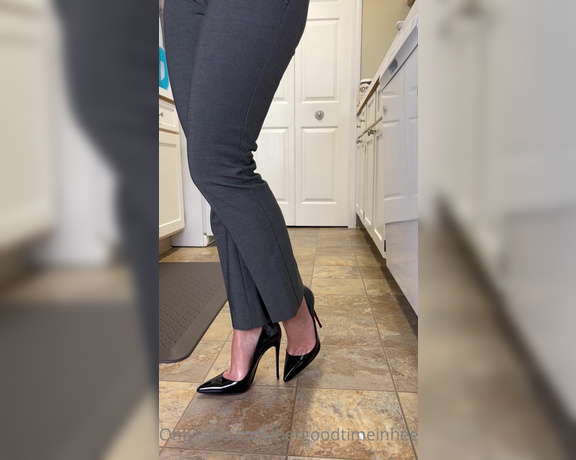 HerGoodTimeInHeels aka Hergoodtimeinheels OnlyFans Video 100