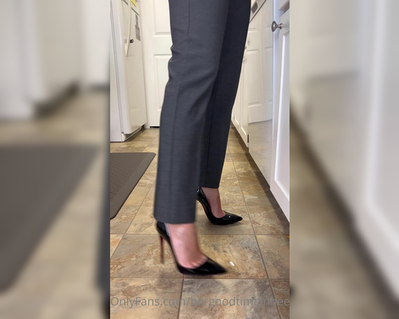 HerGoodTimeInHeels aka Hergoodtimeinheels OnlyFans Video 100