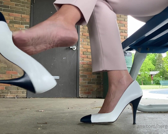 HerGoodTimeInHeels aka Hergoodtimeinheels OnlyFans Video 855