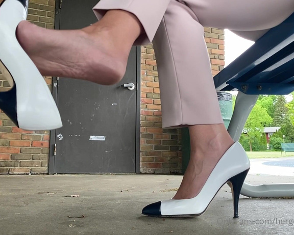 HerGoodTimeInHeels aka Hergoodtimeinheels OnlyFans Video 855