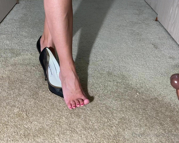 HerGoodTimeInHeels aka Hergoodtimeinheels OnlyFans - Contact for full video