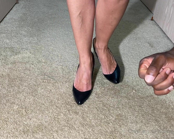 HerGoodTimeInHeels aka Hergoodtimeinheels OnlyFans - Contact for full video