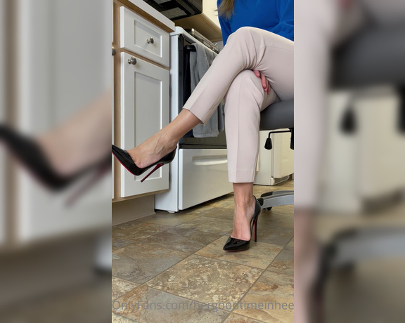 HerGoodTimeInHeels aka Hergoodtimeinheels OnlyFans Video 421