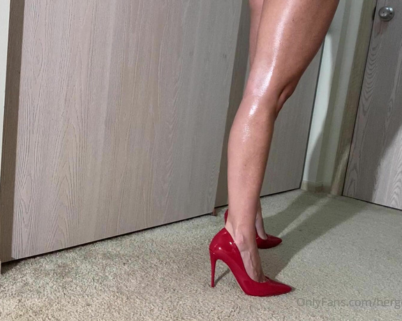 HerGoodTimeInHeels aka Hergoodtimeinheels OnlyFans Video 556