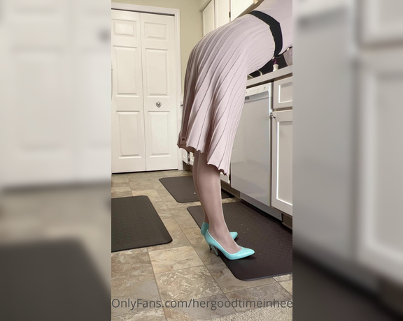 HerGoodTimeInHeels aka Hergoodtimeinheels OnlyFans Video 277