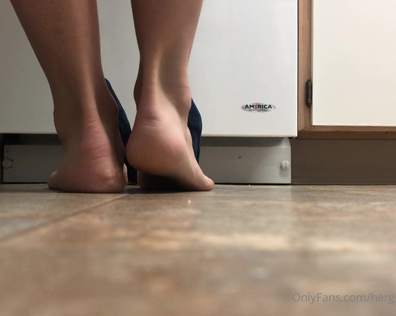 HerGoodTimeInHeels aka Hergoodtimeinheels OnlyFans Video 1