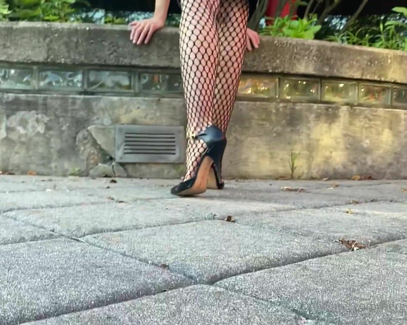 HerGoodTimeInHeels aka Hergoodtimeinheels OnlyFans Video 904