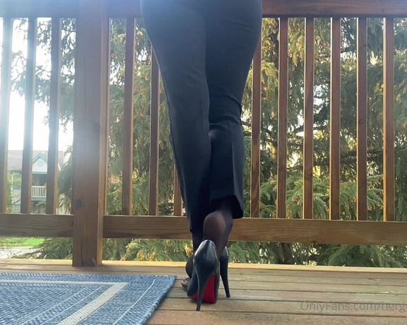 HerGoodTimeInHeels aka Hergoodtimeinheels OnlyFans - Dm me for custom videos)