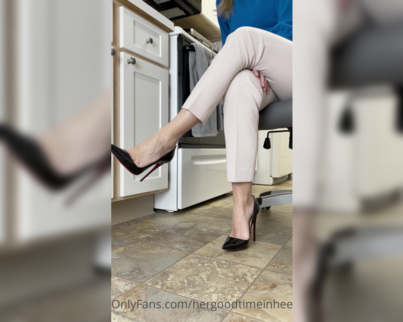 HerGoodTimeInHeels aka Hergoodtimeinheels OnlyFans Video 435