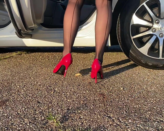 HerGoodTimeInHeels aka Hergoodtimeinheels OnlyFans Video 246